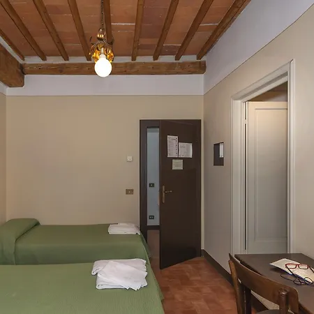 Casa Diocesana Di * Lucca